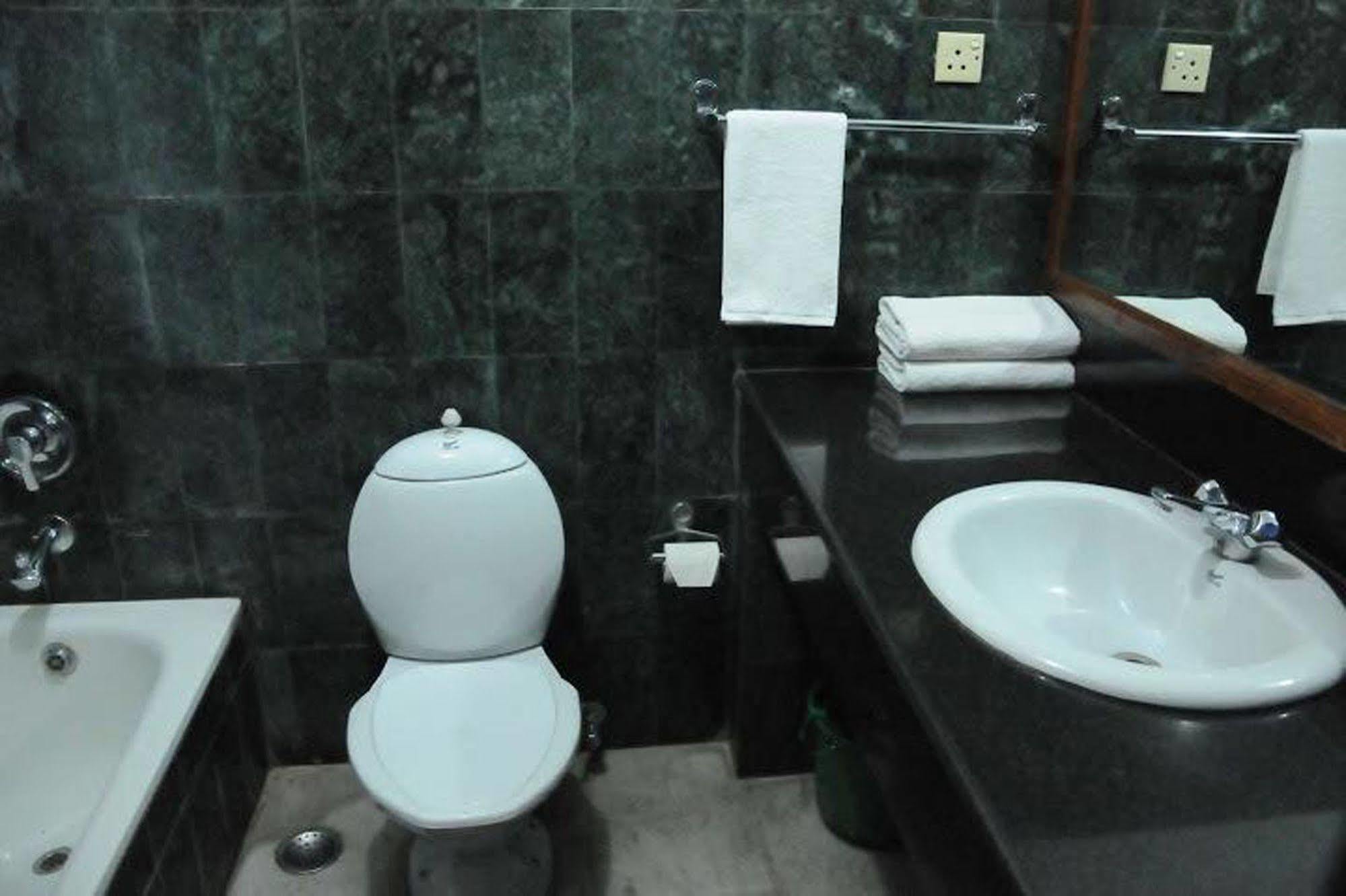 Hotel Clarion Jawalakhel Lalitpur Dış mekan fotoğraf